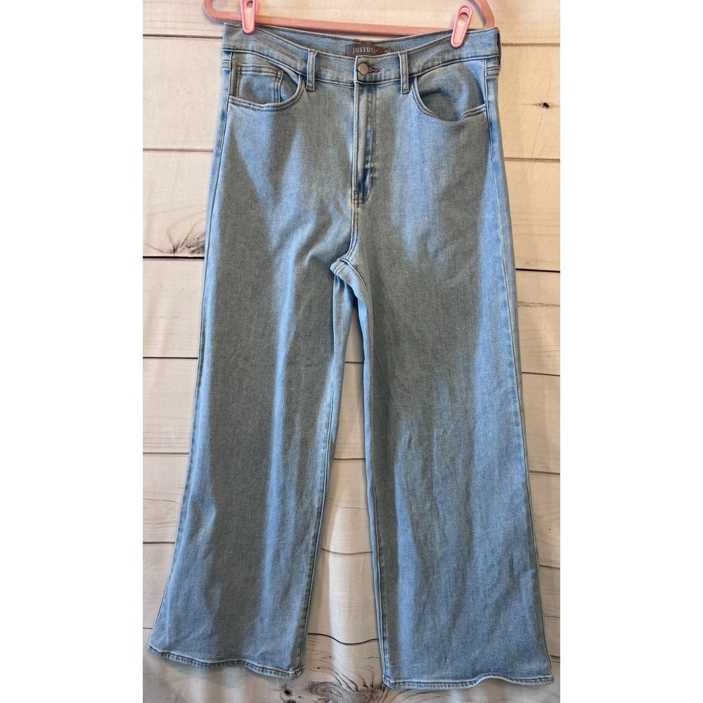 JUSTUSA Women's Light Wash Jeans Size 32 Wide Leg - Picture 1 of 4